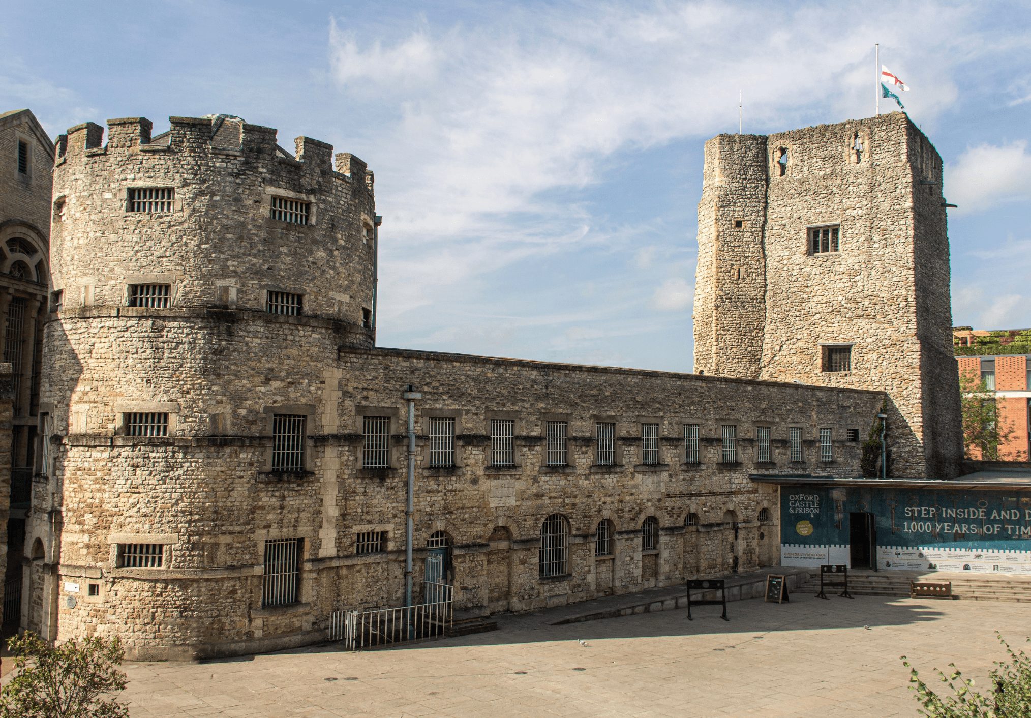Oxford Castle And Prison Min